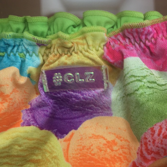 Two Calzedonia swim suits - Picture 7 of 8